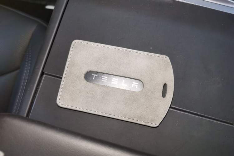 Used Tesla Model Y 2025 Rear-Wheel-Drive Version