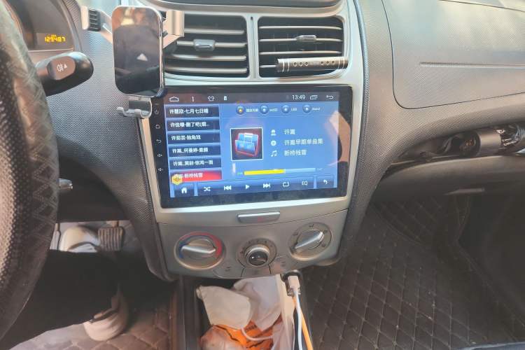 Used Chevrolet Sail 2013 Sedan 1.4L Manual - Youyi Happiness Edition
