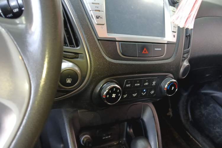 Used Hyundai ix35 2013 2.0L Automatic 2WD Comfort GL China IV Standard