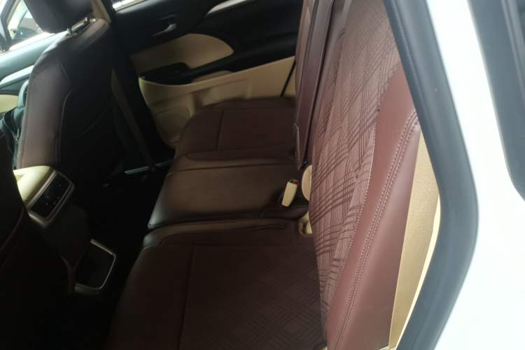 Used Toyota Highlander 2021 2.0T Four-Wheel Drive Elite Edition 7-Seater Left Rear Seat