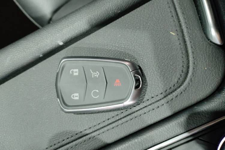 Used Cadillac XT5 2022 2.0T Two-Wheel Drive Luxury Version
