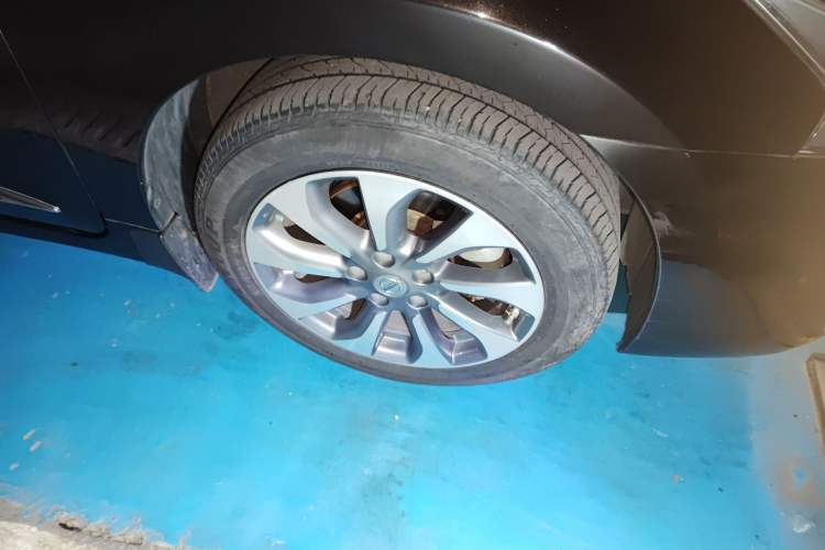 Used Nissan Teana 2014 Duke 2.5L XV Glory Edition Right Front Wheel Hub