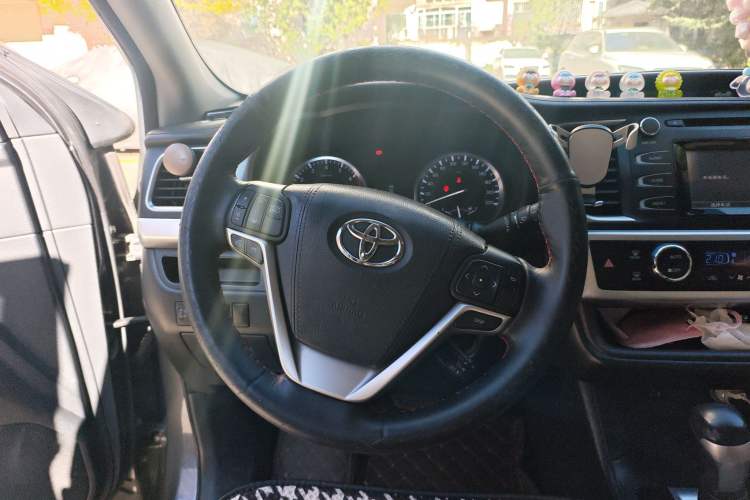 Used Toyota Highlander 2015 2.0T Four-Wheel Drive Luxury Edition 7-Seater