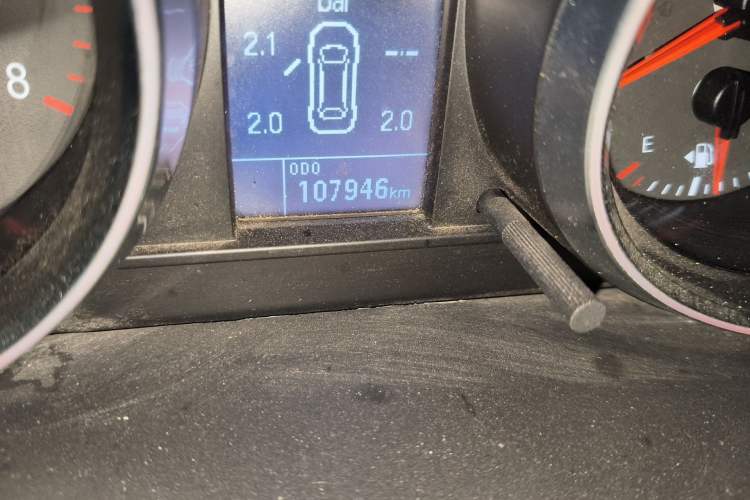 Used Haval M6 2017 1.5T Manual Two-Wheel Drive Elite Model Odometer Close Up