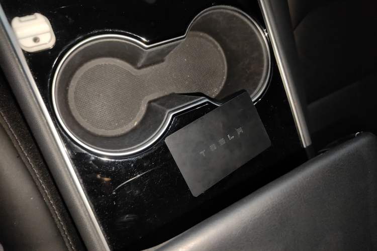 Used Tesla Model 3 2020 Standard Range Rear-Wheel Drive Upgraded Version Vehicle Key