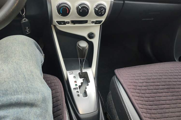 Used Toyota YARiS L Zhi Xuan 2015 1.5G Automatic Xuan Dong Sunroof Special Edition