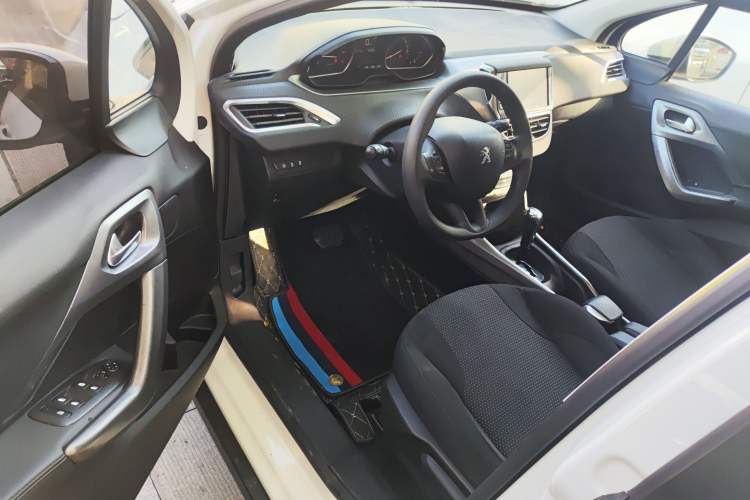 Used Peugeot 2008 2018 1.6L Automatic Fashion Edition