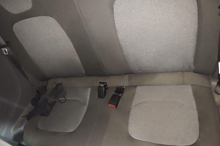 Used Wuling Hongguang MINIEV 2022 Macaron Premium Model – Lithium Iron Phosphate Left Rear Seat