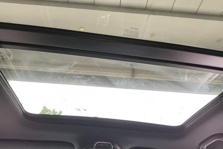 Used Geely Auto Monjaro S 2021 2.0TD Automatic Two-Wheel Drive Lightning Edition Headliner