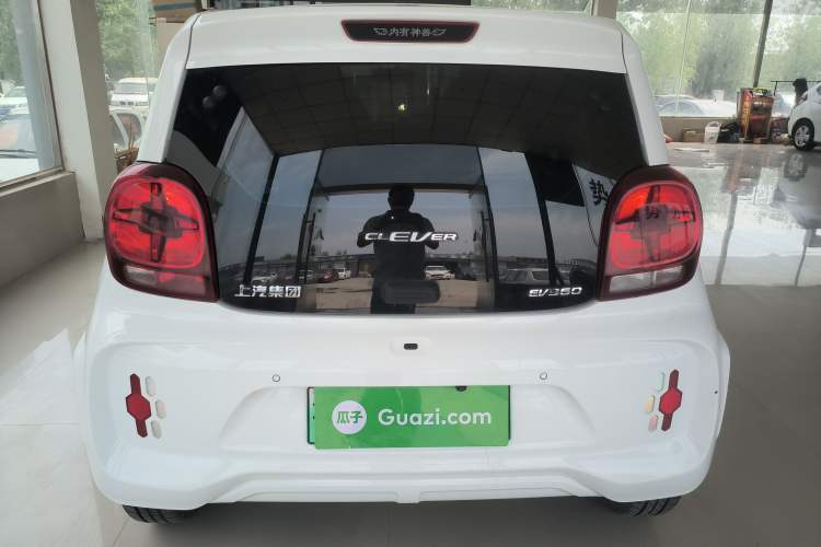 Used Roewe Clever 2021 302 km New Four-Seater Super-Efficient Version Rear