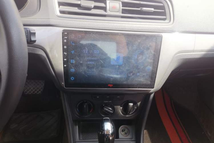 Used Volkswagen Lavida 2019 Lavida Start 1.5L Automatic Trendy Version China VI Standard Audio And AC Panel