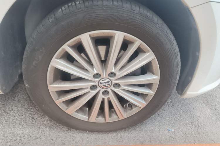 Used Volkswagen Gran Lavida 2013 1.4 TSI Automatic Comfort Model
