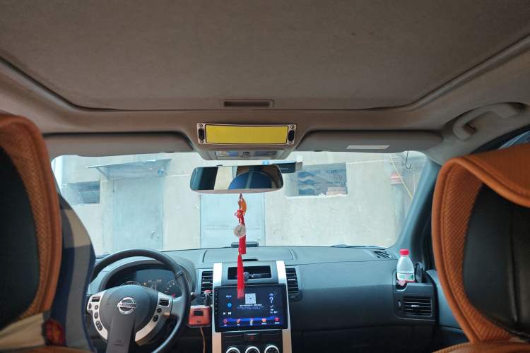 Used Nissan X-Trail 2012 2.5L CVT Flagship Edition 4WD
