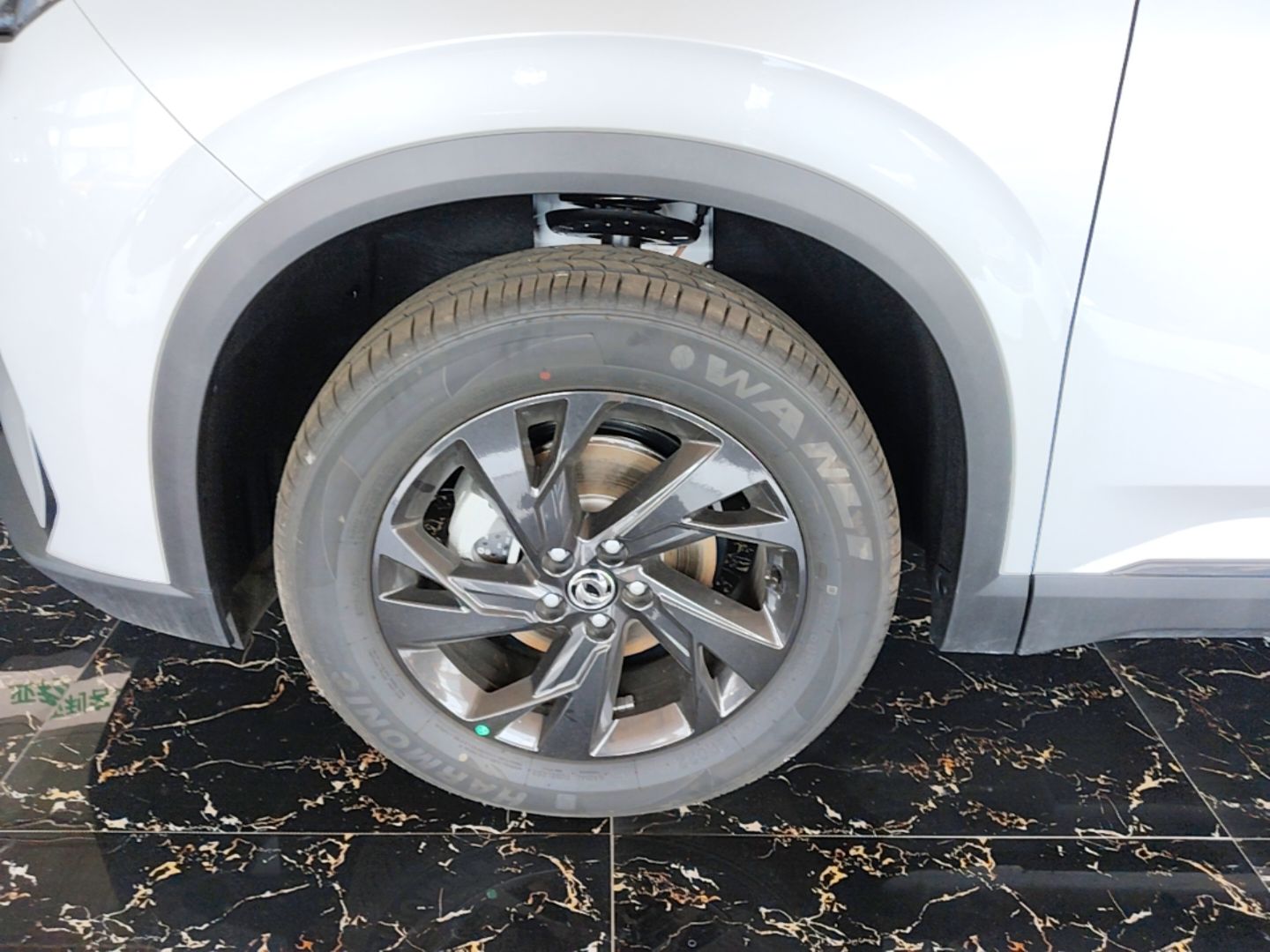 Dongfeng Aeolus SKY EV01 2025 530 km AIR Elite Edition — снимка 10