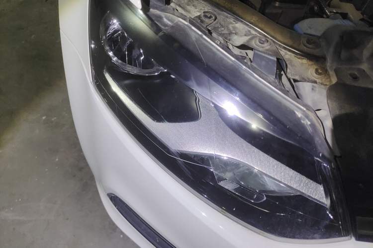 Used Volkswagen Polo 2016 1.4L Automatic Trendy Model Right Front Headlight