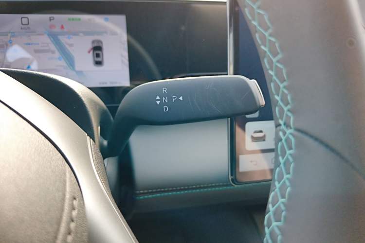 Used BYD Qin L 2025 EV 545KM Cloud Suspension Edition Gear Lever