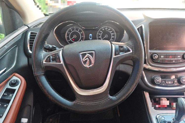 Used Baojun 560 2016 1.8L iAMT Elite Edition
