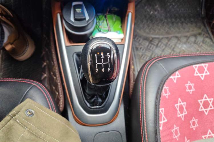 Used Geely Auto Diamond 2016 1.5L Manual Entry-Level Trim