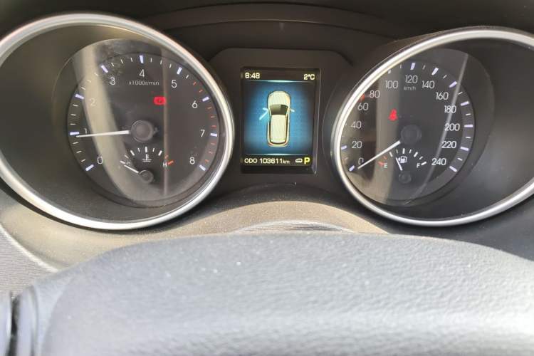 Used Haval H6 Coupe 2015 Blue Label 2.0T Automatic Two-Wheel Drive Elite Model Odometer Close Up