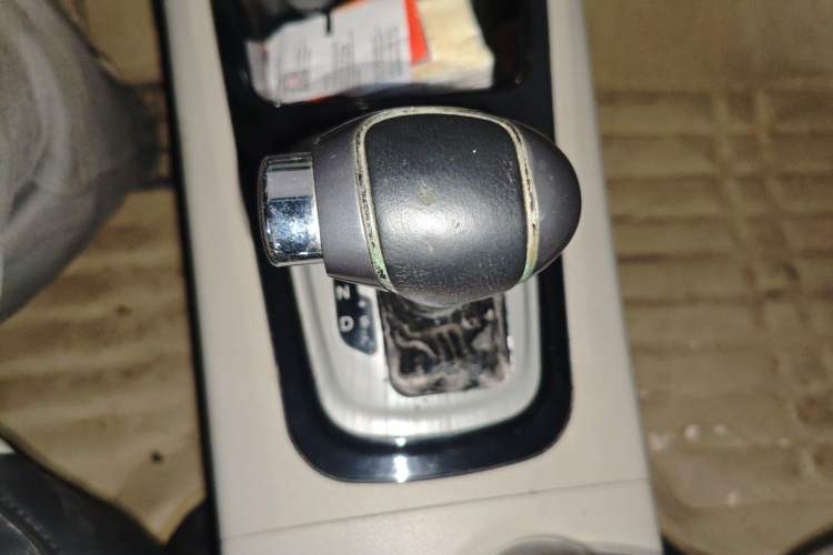 Used FORTHING Joyear XV 2015 1.6L CVT Comfort Model
