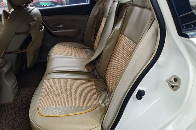 Used Dongfeng Aeolus A60 2016 1.6L Automatic Luxury Model
