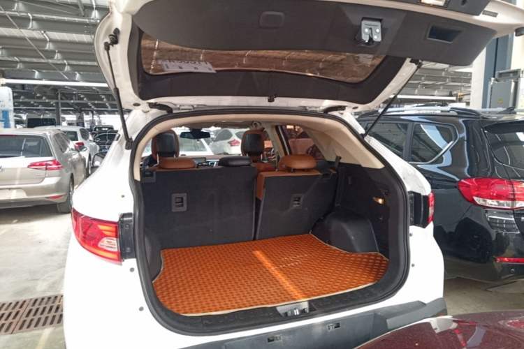 Used Soueast DX7 2017 1.5T Automatic Luxury Model
