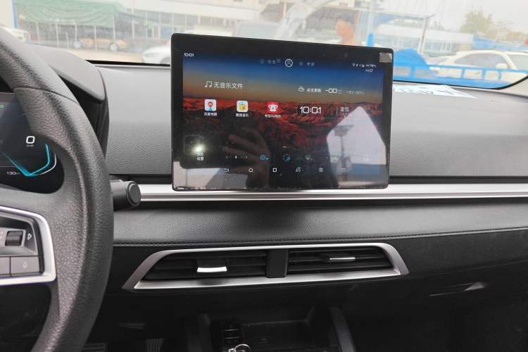 Used BYD e2 2019 Long-Range Version Yao·Luxury Trim Audio And AC Panel