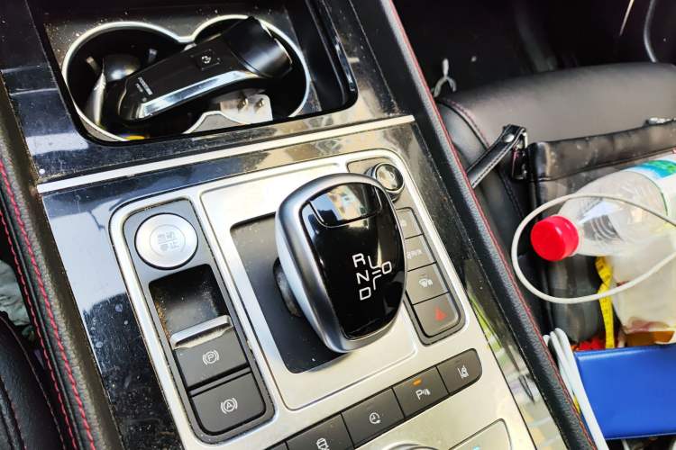 Used BYD Tang New Energy 2018 DM 2.0T All-Wheel Drive Smart Connect Advanced Model 7 Seats China V Emission Standard
