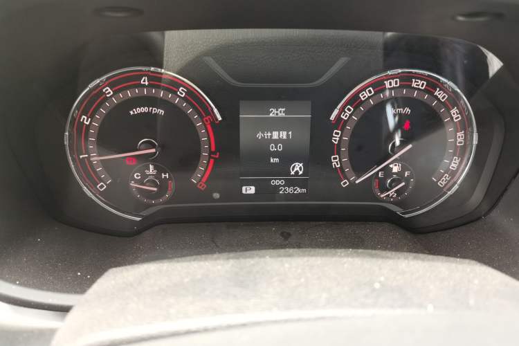 Used SAIC MAXUS T60 2017 2.0T Gasoline Automatic 4x4 High-Ride Elite Standard Cabin