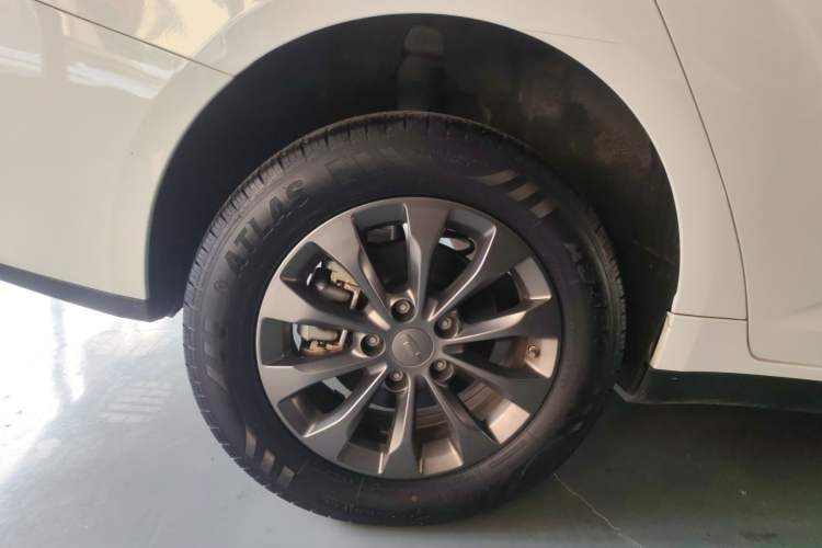 Used Geometry A 2024 410KM Travel Edition Exterior 5