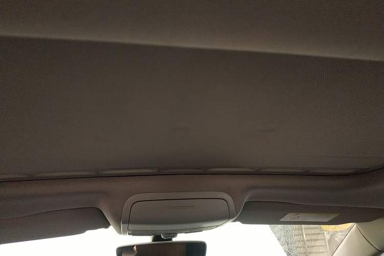 Used Volkswagen Sagitar 2018 1.6L Automatic Comfort Model Headliner