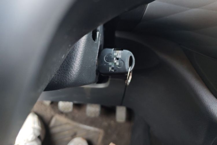 Used Jinbei Gold Hiace M Classic 2022 1.5L Travel Lion Passenger Van 6 Seats