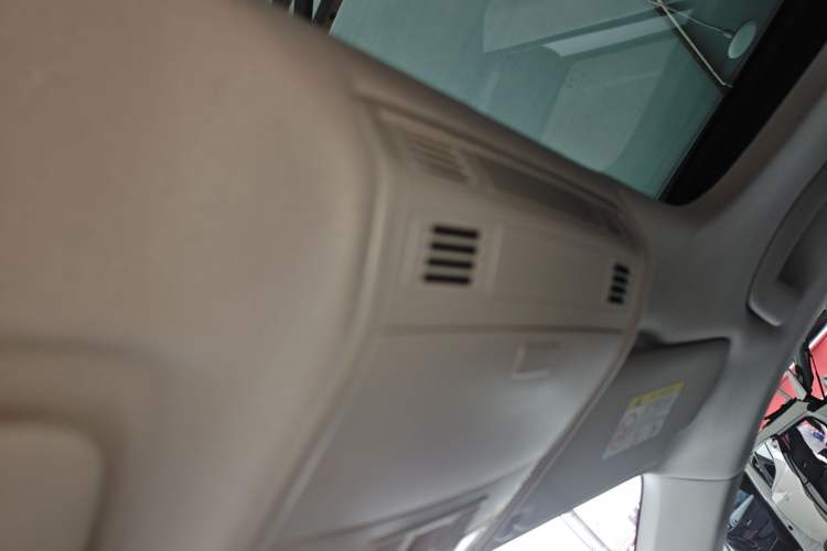 Used Volkswagen Bora 2025 Model, Facelifted 300TSI DSG Zunxing Edition Headliner