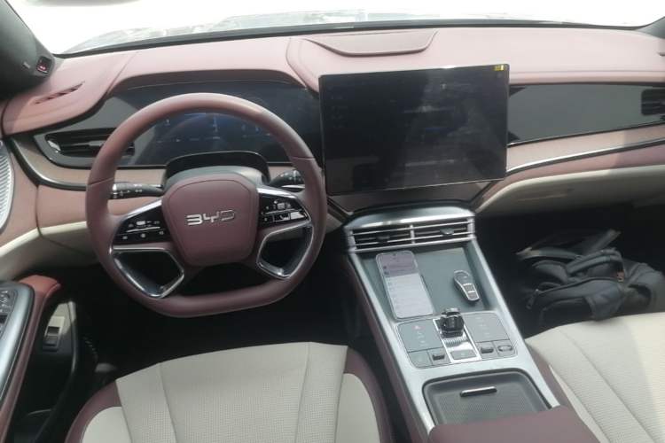 Used BYD Seal 2023 DM-i 1.5T 121km Prestige Model
