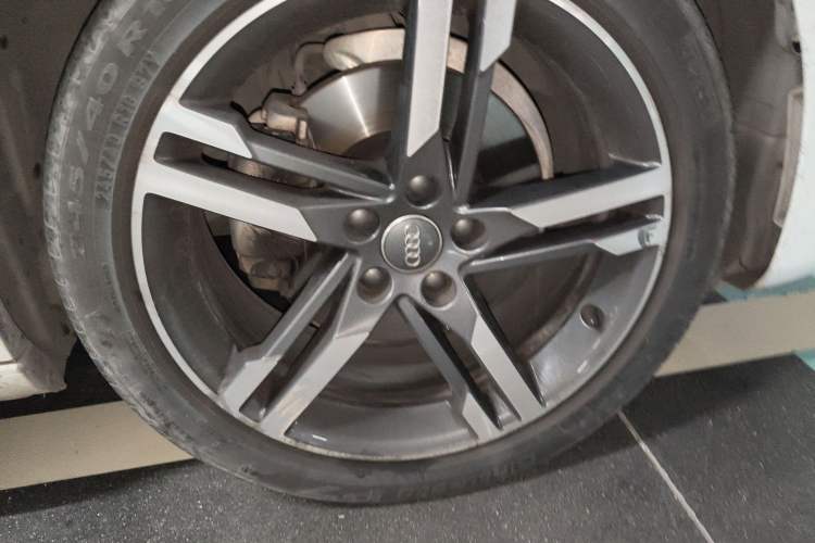 Used Audi A4L 2020 40 TFSI Luxury Dynamic Model
