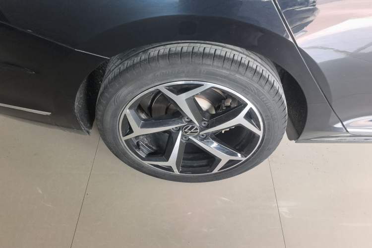 Used Volkswagen Passat 2024 380TSI Starry Luxury Edition