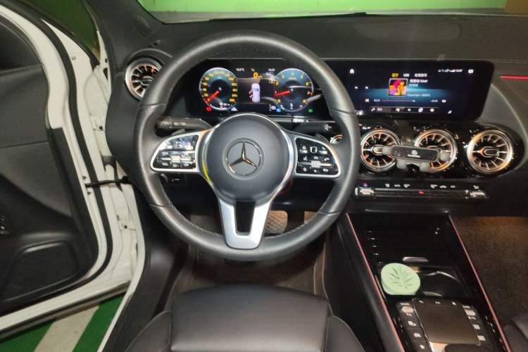 Used Mercedes-Benz GLA 2023 GLA 220