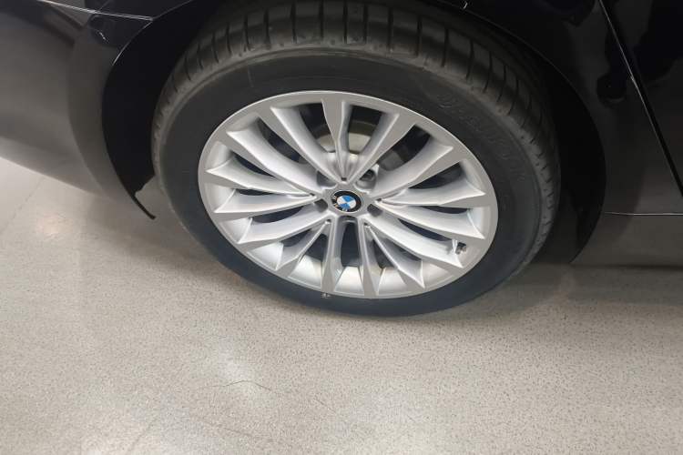 Used BMW 5 Series 2019 525Li Luxury Package