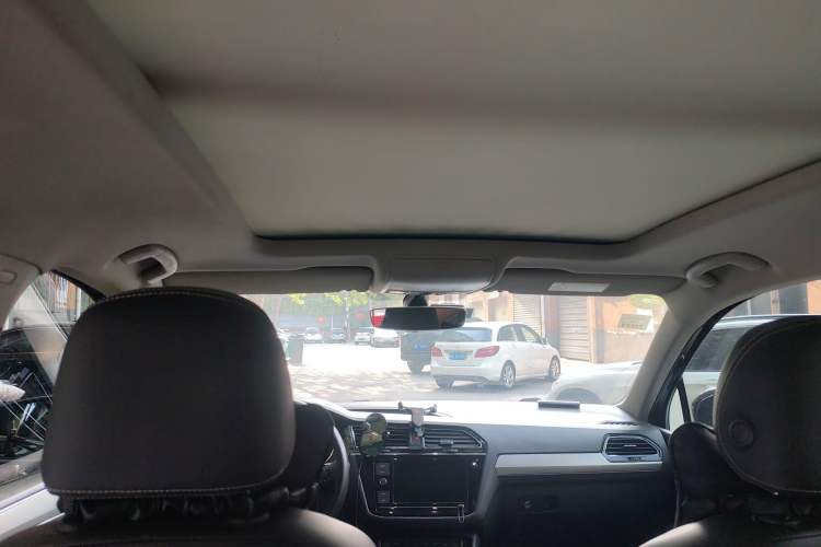 Used Volkswagen Tiguan L 2019 330TSI Automatic Two-Wheel Drive Smart Luxury Version China VI Standard