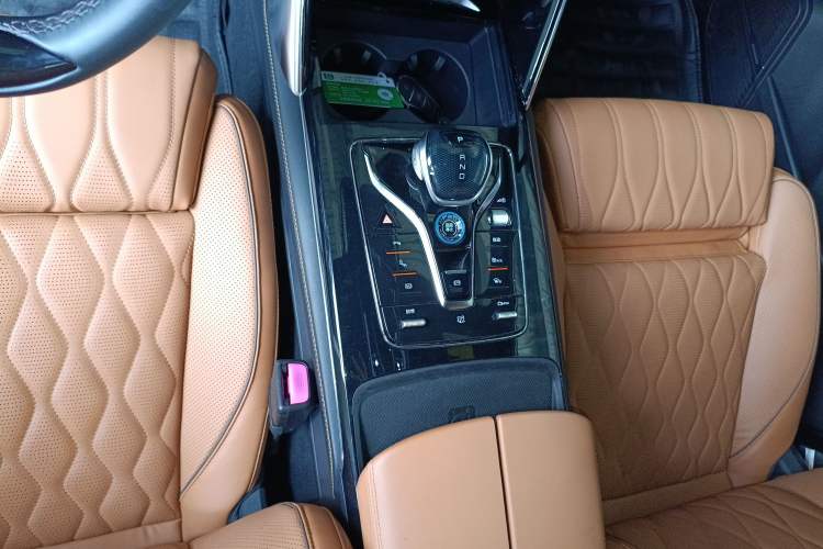 Used BYD Tang New Energy 2022 EV 730KM Luxury Model Gear Lever