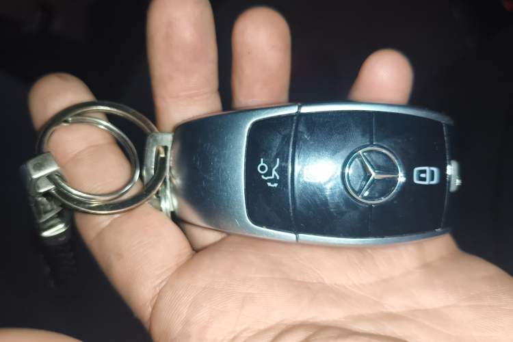Used Mercedes-Benz E-Class 2023 E 260 L Vehicle Key