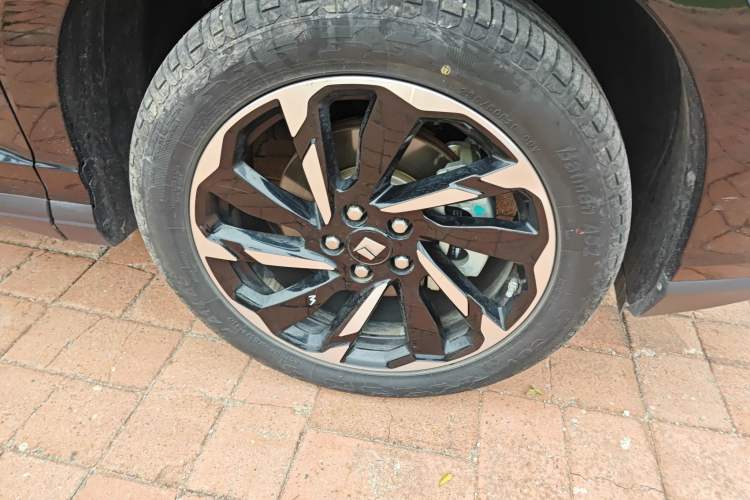 Used Baojun RS-7  Right Front Wheel Hub