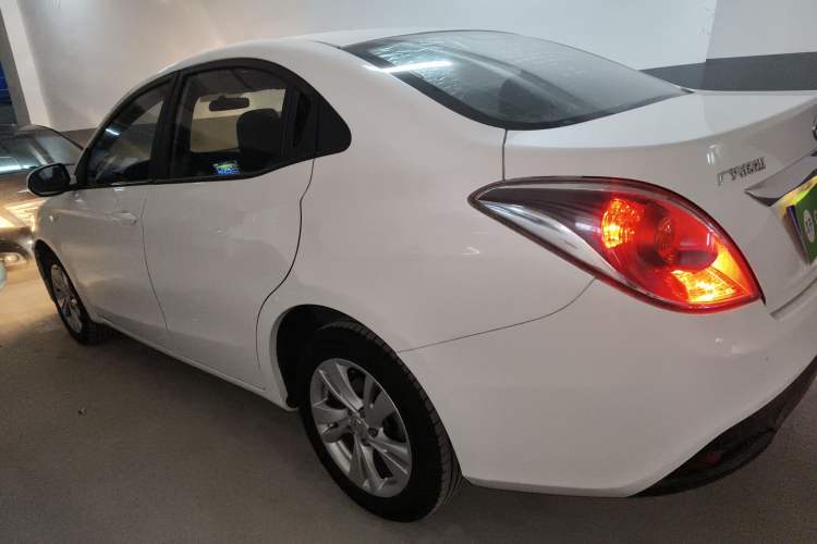 Used GAC Trumpchi GA3 2013 1.6L Automatic Luxury ESP Version
