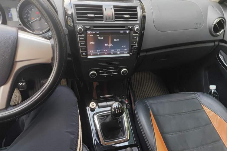 Used HYOSOW S3 2015 1.5L Luxury Model China V Standard