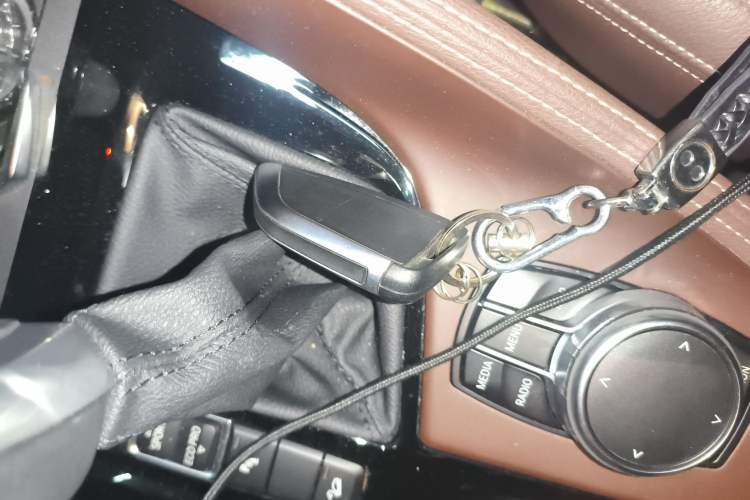 Used BMW X1 2016 xDrive20Li Luxury Model
