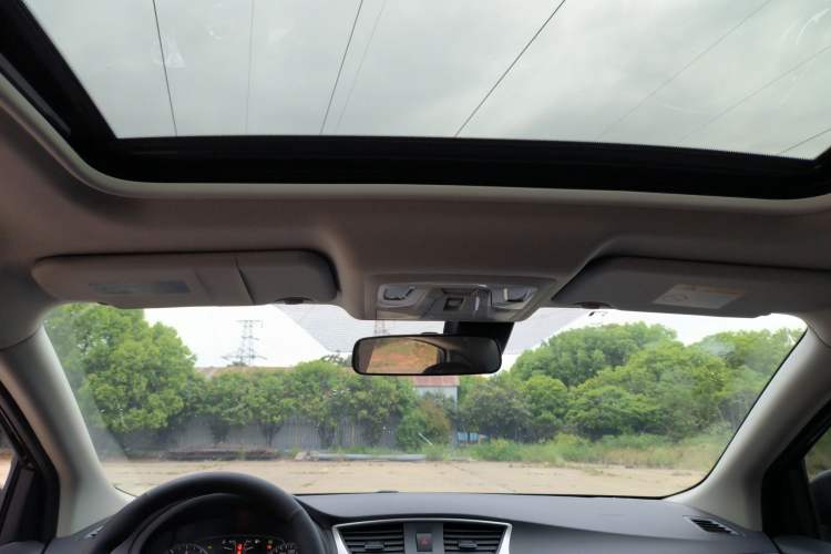 Used Nissan Sylphy 2022 Revised Version Classic 1.6XL CVT Luxury Edition Headliner