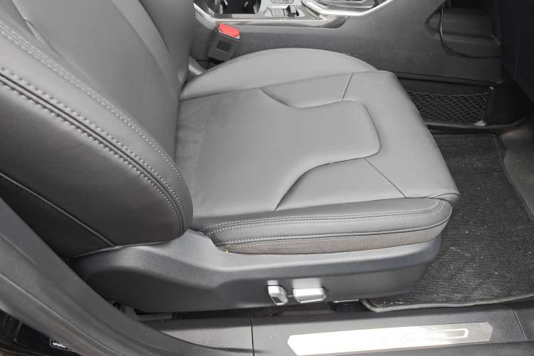 Used Haval H6 2017 Blue Label 1.5T Automatic Two-Wheel Drive ZhiShang Model