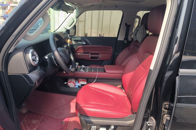 Used Tank 300 2025 2.0T Challenger