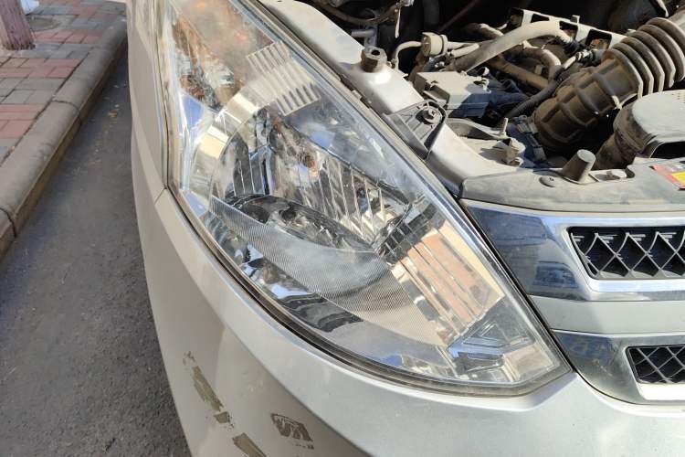 Used Wuling Rongguang V 2018 1.5L Standard Version
