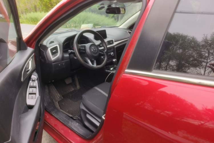 Used Mazda 3 Axela 2019 Cloud-Controlled Version Hatchback 1.5L Automatic Luxury Model Emission Standard China V